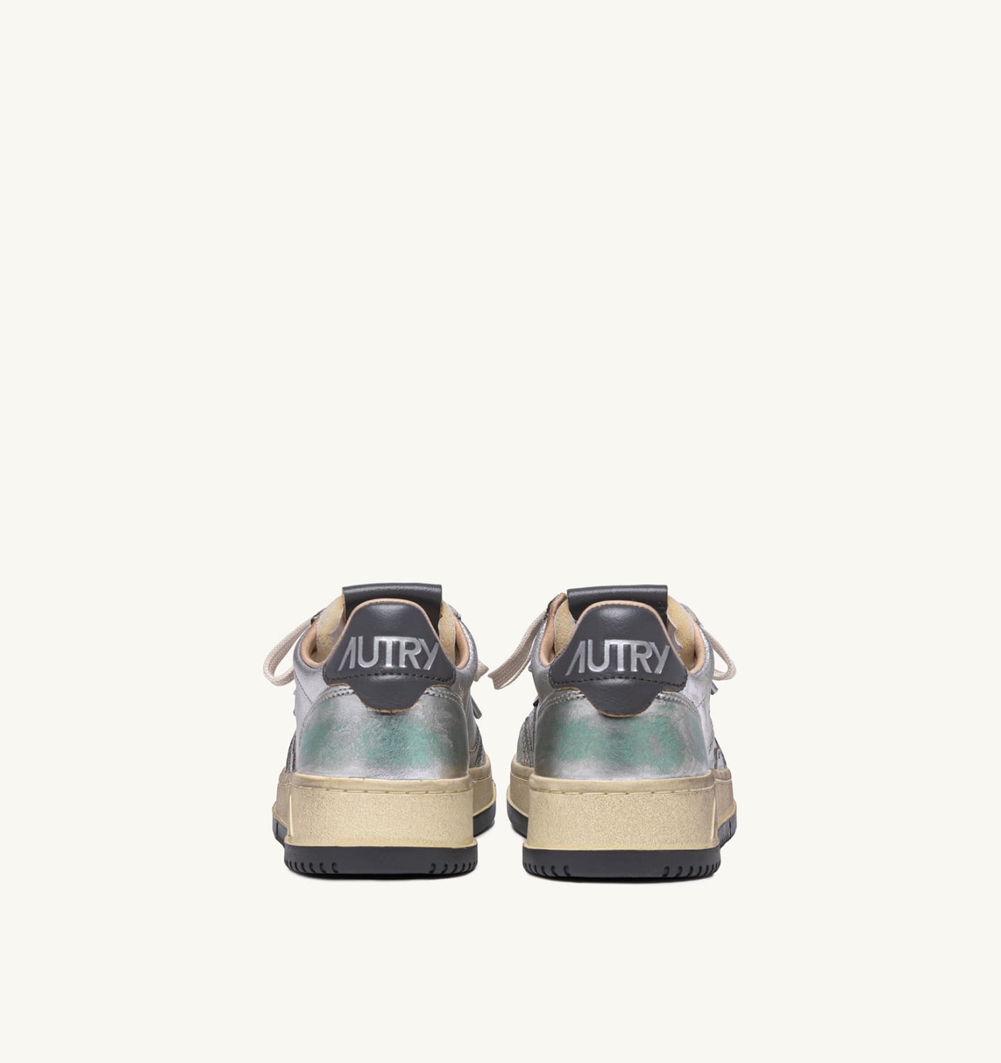 MEDALIST LOW SNEAKERS SUPER VINTAGE IN SILVER TONE METALIZED LEATHER