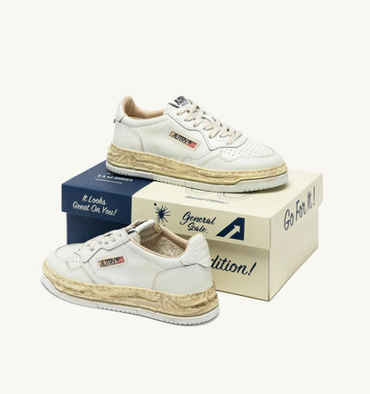 MEDALIST LOW SUPER VINTAGE 'Autry x Maison MIHARA YASUHIRO General Scale.' SNEAKERS IN WHITE LEATHER