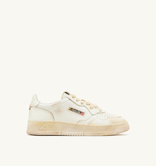MEDALIST LOW SUPER VINTAGE SNEAKERS IN WHITE LEATHER