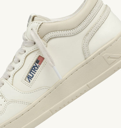 MED-WAY SNEAKERS IN LEATHER COLOR MARSHMALLOW AND WHITE