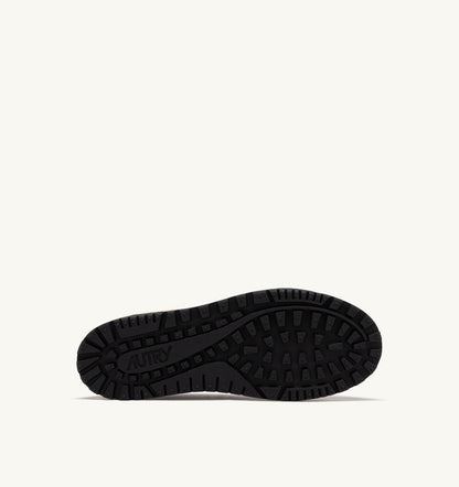 WILDPACE LOW SNEAKERS IN BLACK DRAGON MESH AND SUEDE