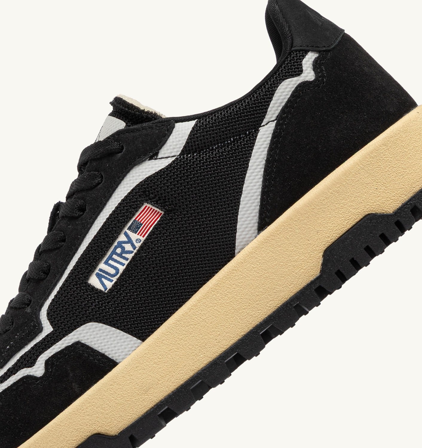 WILDPACE LOW SNEAKERS IN BLACK DRAGON MESH AND SUEDE